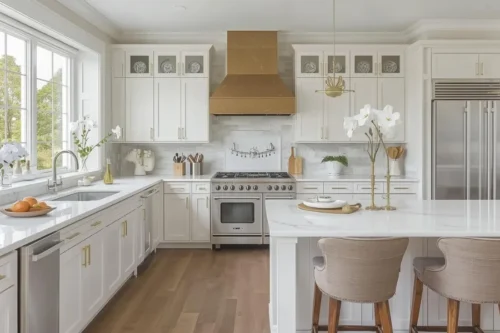 Dapur Warna Netral dengan Aksen Emas